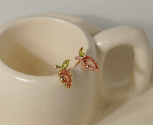 14k Solid Gold Carrot Earring